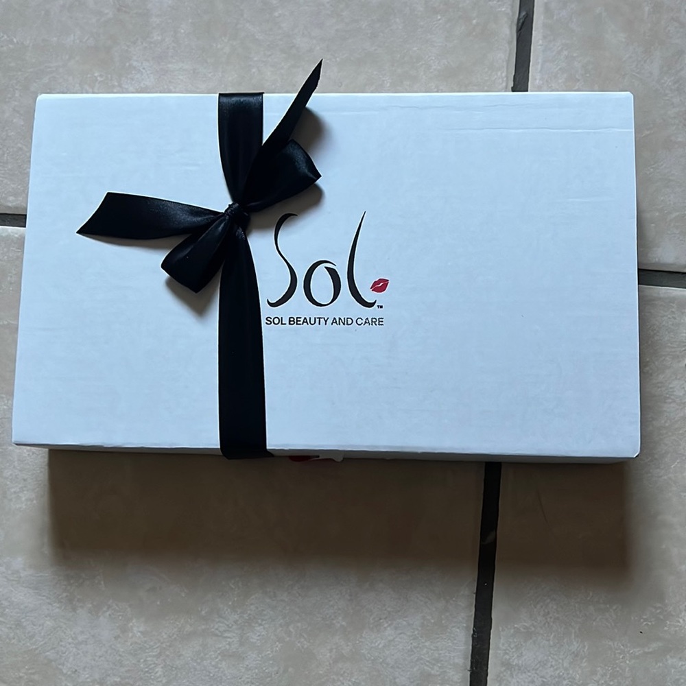 New Sol beauty and care girdle short size small in Nude